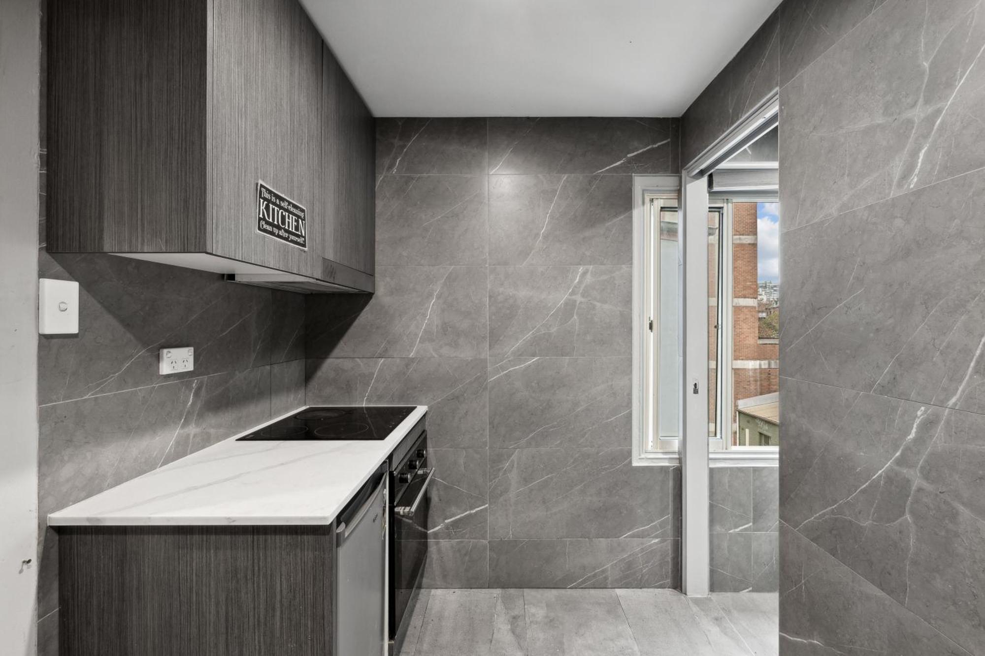 Modern Single - Next To Station - Near Cbd&townhall&chinatown&darling Harbour&uts&usyd - Shared Bathroom Guest house Sydney