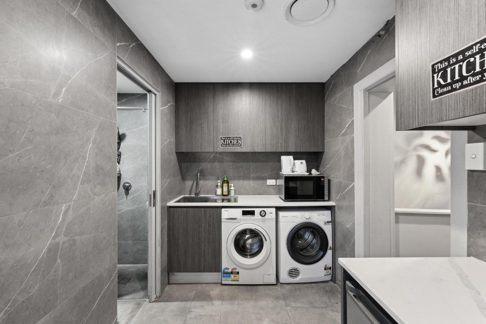 Modern Single - Next To Station - Near Cbd&townhall&chinatown&darling Harbour&uts&usyd - Shared Bathroom