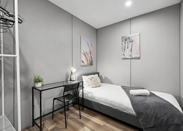 Modern Single Room - Next To Central Station - Near Cbd&Townhall&Chinatown&Darling Harbour&Uts&Usyd - Shared Bathroom